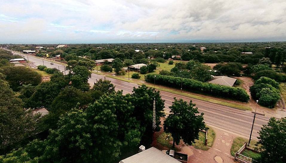 Casa de 500 m2 con Propiedad de 0.5 has Centro Neuland